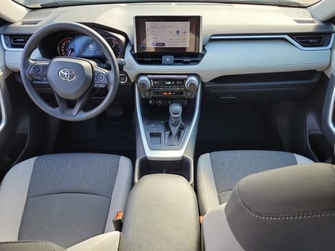 Used 2025 Toyota RAV4 XLE image 2