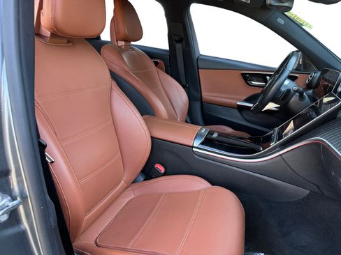 Used 2022 Mercedes-Benz C 300 Sedan w/ Exclusive Trim Package image 15