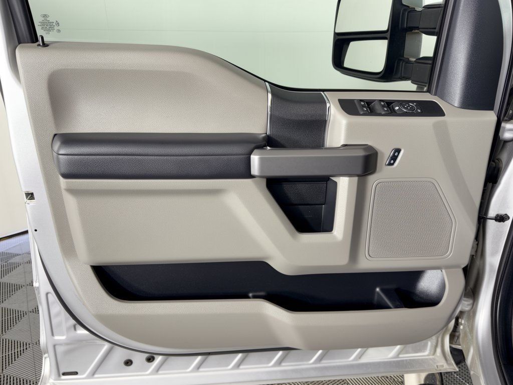 Used 2019 Ford F250 XLT w/ XLT Value Package AWD/4WD image 14