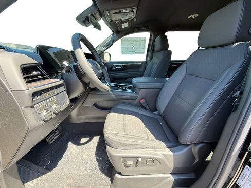 New 2026 Chevrolet Suburban LS w/ LPO, Dark Essentials Package AWD/4WD image 9