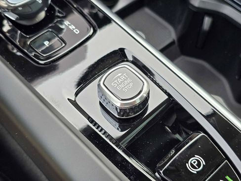 New 2026 Volvo XC60 T8 Plus w/ Protection Package Premier image 33