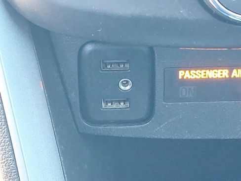 Certified 2022 Chevrolet Trax LS w/ Tint and Cruise Package image 39