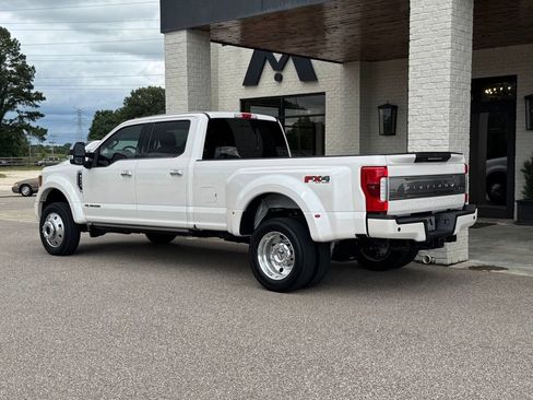 Used 2017 Ford F450 Platinum w/ Platinum Ultimate Package AWD/4WD image 10