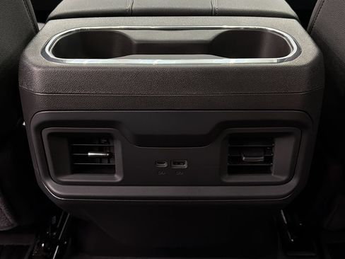 Used 2026 Chevrolet Silverado 1500 LT Trail Boss w/ LT Trail Boss Premium Package AWD/4WD image 38