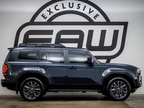 Used 2025 Toyota Land Cruiser w/ Premium Package image 8