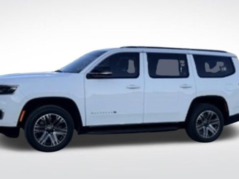 Used 2024 Jeep Wagoneer Series II w/ Rear Seat Video Group 1 image 3