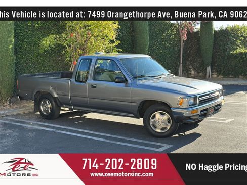 Used 1995 Toyota Pickup DX RWD image 1