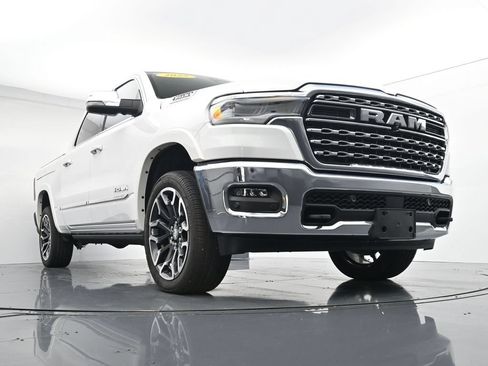 Used 2025 RAM 1500 Limited AWD/4WD image 32