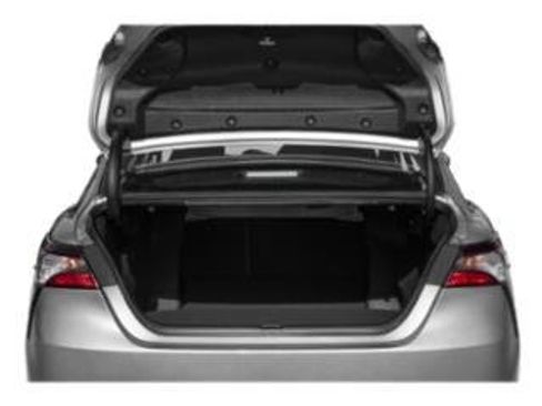 Used 2022 Toyota Camry SE FWD image 6