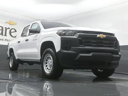 New 2026 Chevrolet Colorado W/T image 3