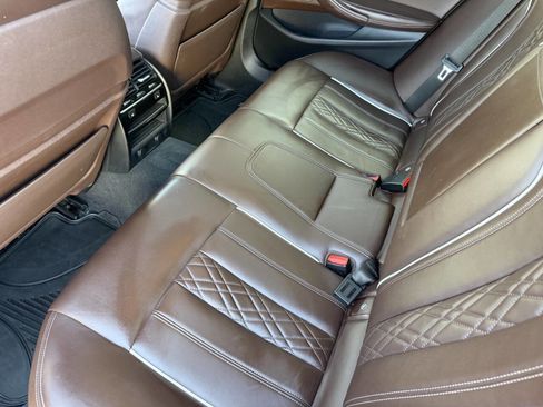 Used 2018 BMW 530i xDrive image 23