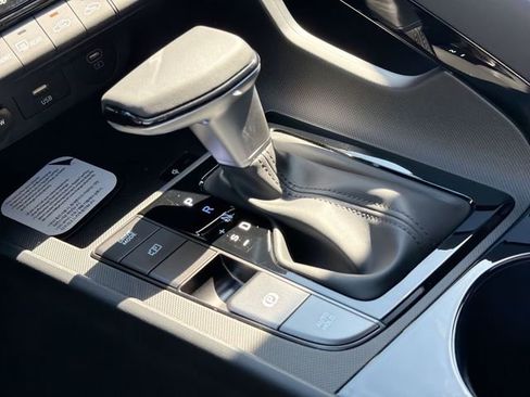 New 2026 Hyundai Elantra SEL Sport Premium FWD image 23