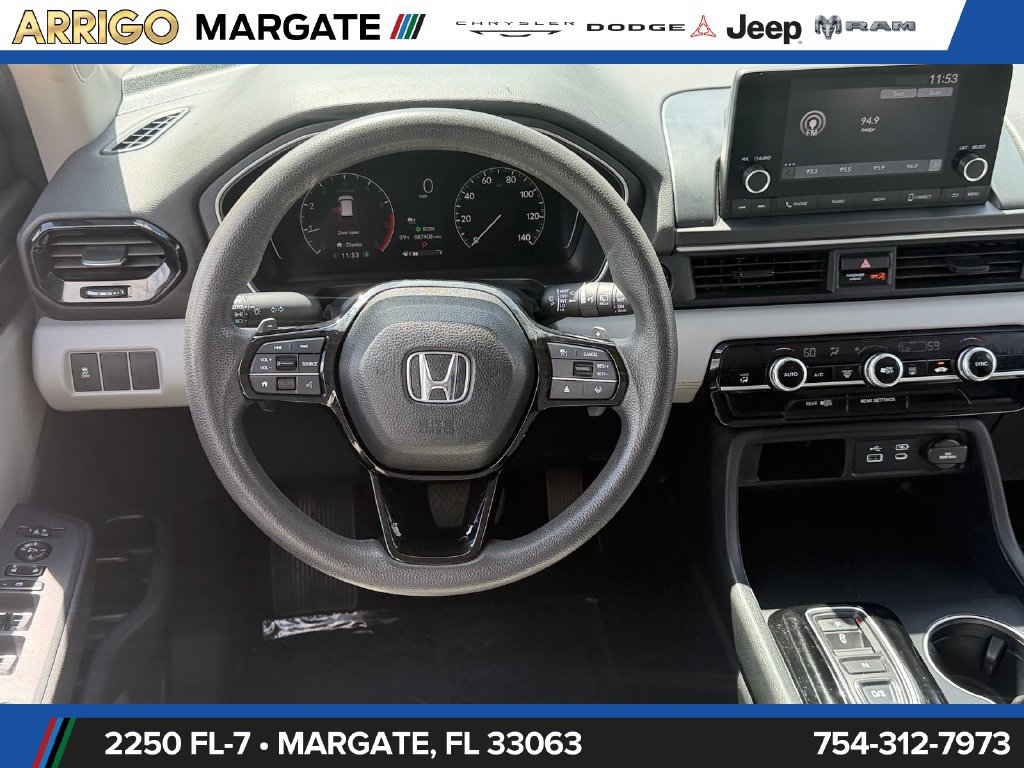 Used 2023 Honda Pilot LX image 12