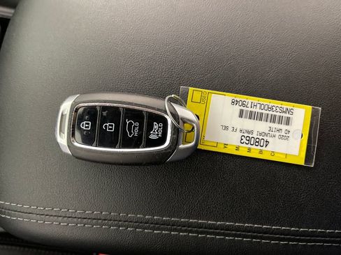 Used 2020 Hyundai Santa Fe SEL w/ Convenience + Premium Package FWD image 27