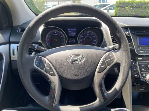 Used 2016 Hyundai Elantra GT FWD image 45