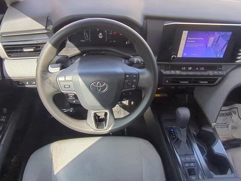 Used 2025 Toyota Camry LE FWD image 11