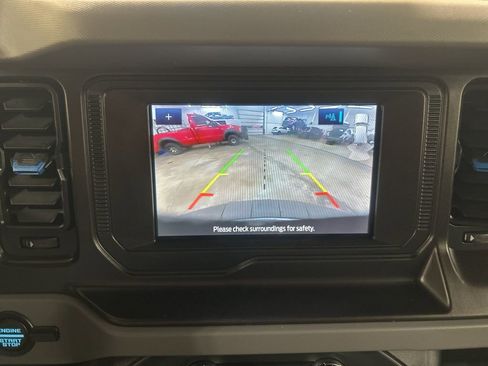 Certified 2022 Ford Bronco Black Diamond image 22