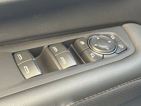 New 2026 Chevrolet Suburban High Country AWD/4WD image 12