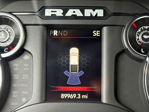 Used 2023 RAM 3500 Tradesman w/ Chrome Appearance Group AWD/4WD image 30