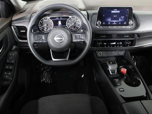 Certified 2023 Nissan Rogue SV FWD image 7