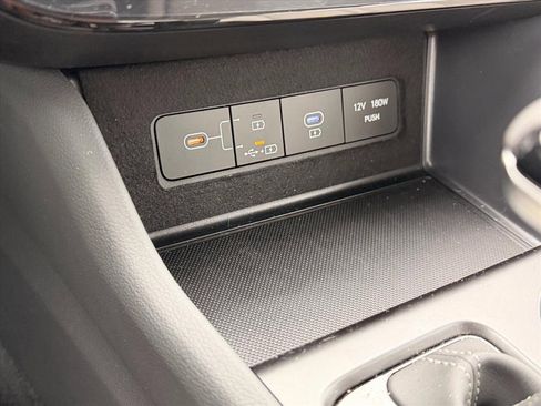 Used 2025 Hyundai Sonata SE image 28