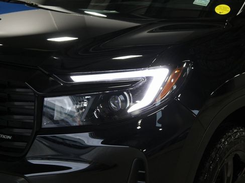 Certified 2023 Honda Ridgeline Black Edition image 2