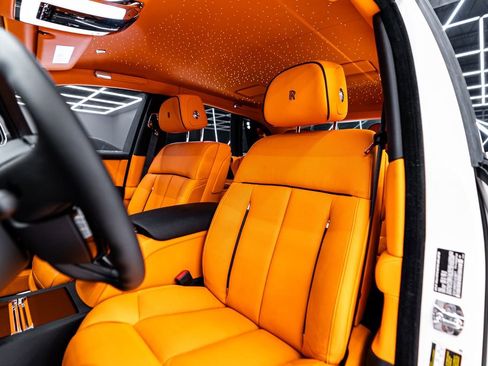 Used 2026 Rolls-Royce Phantom Sedan image 92