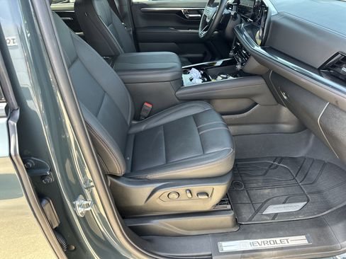 Certified 2025 Chevrolet Tahoe RST w/ Comfort Package AWD/4WD image 14