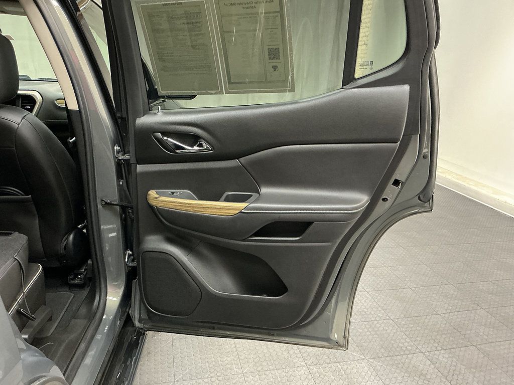 Used 2018 GMC Acadia Denali AWD/4WD image 33