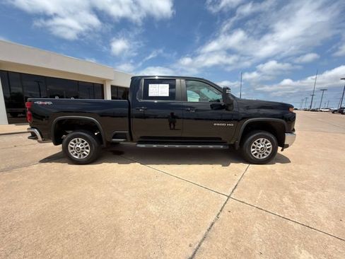 Used 2024 Chevrolet Silverado 2500 LT w/ Convenience Package AWD/4WD image 25