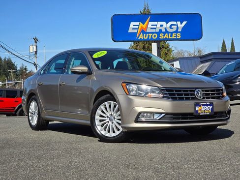 Used 2016 Volkswagen Passat 1.8T SE image 1
