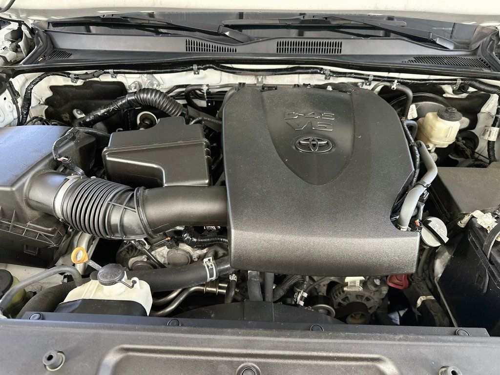Used 2021 Toyota Tacoma SR5 RWD image 29