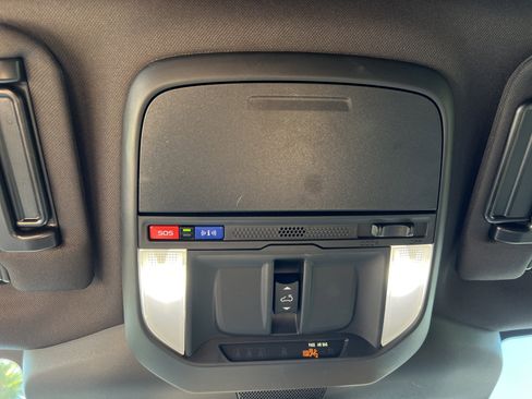 Used 2025 Subaru Forester Sport w/ Popular Package #2 image 39