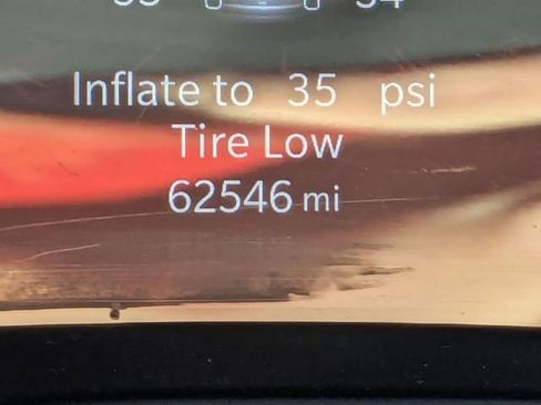 Used 2024 Jeep Compass Latitude image 15