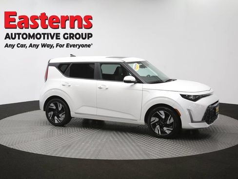 Used 2023 Kia Soul GT-Line FWD image 47