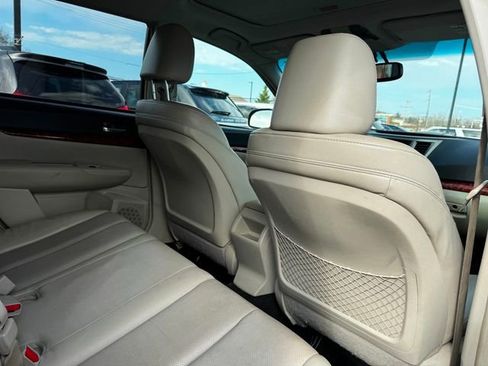 Used 2011 Subaru Outback 2.5i Limited image 13