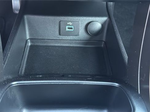 Used 2019 Ford Fusion S image 18