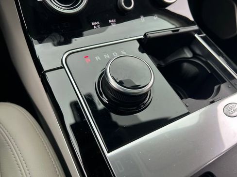 Used 2020 Land Rover Range Rover Velar R-Dynamic S image 30