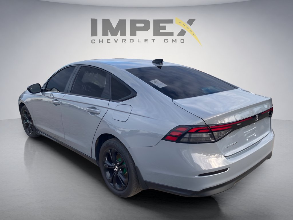 Used 2025 Honda Accord SE image 3