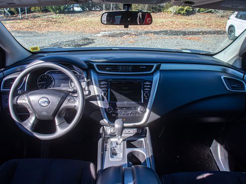 Used 2019 Nissan Murano S image 15