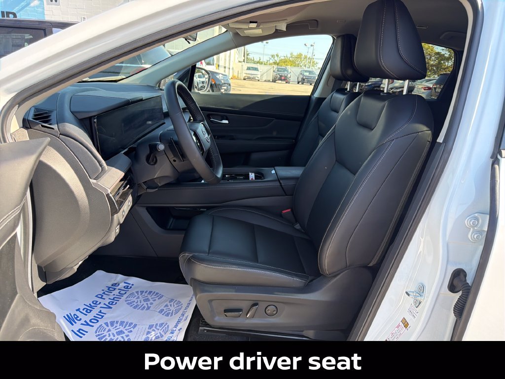 Certified 2025 Nissan Murano SV AWD/4WD image 11