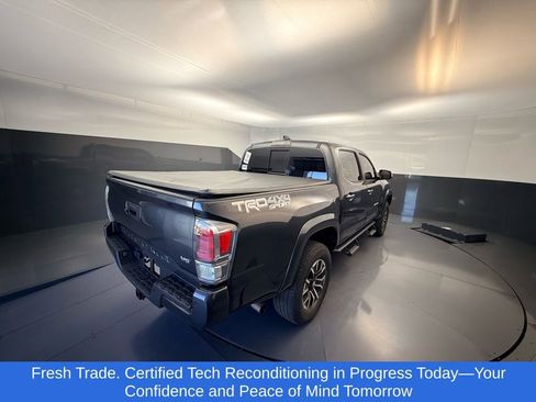 Used 2023 Toyota Tacoma TRD Sport w/ Technology Package image 4