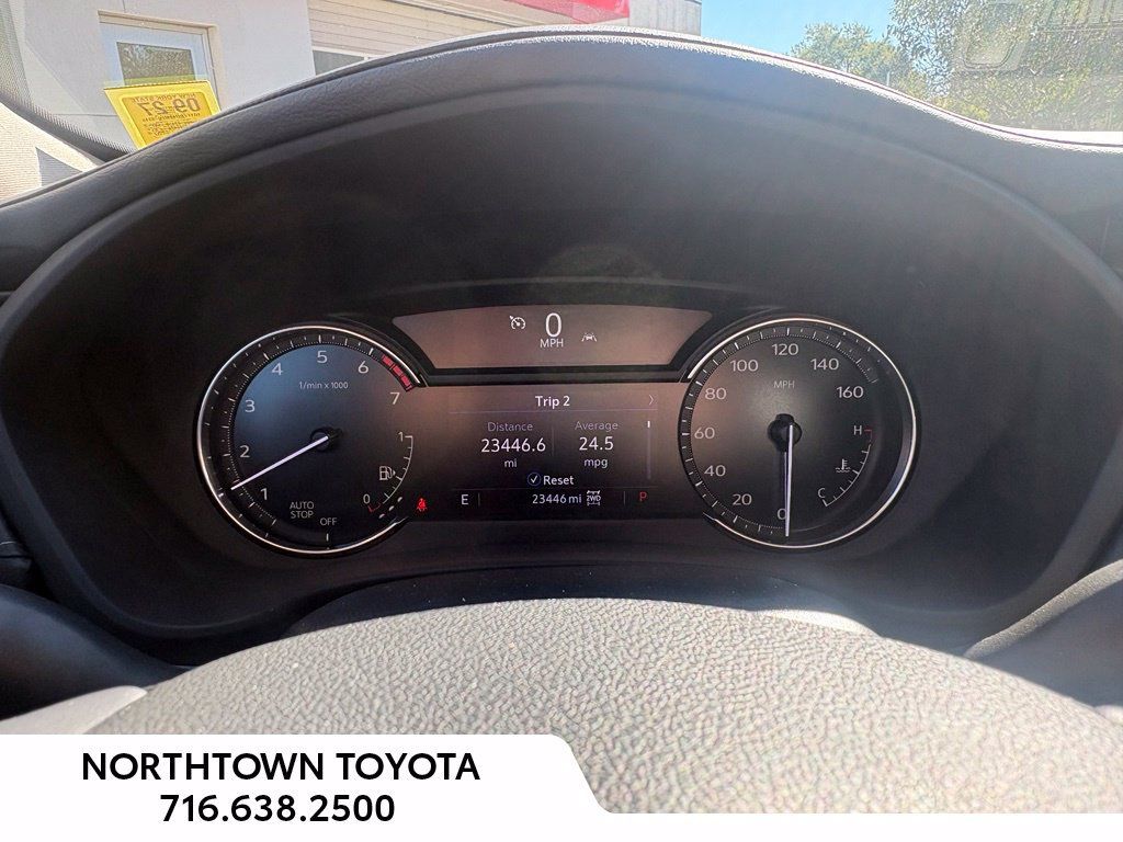 Used 2021 Cadillac XT4 Premium Luxury w/ Cold Weather Package AWD/4WD image 23