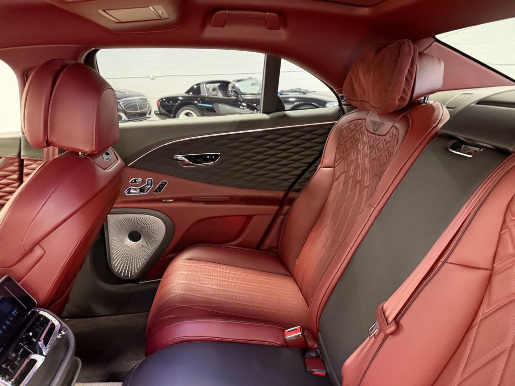 Used 2022 Bentley Flying Spur W12 AWD/4WD image 38