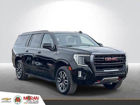 Used 2023 GMC Yukon XL AT4 image 1