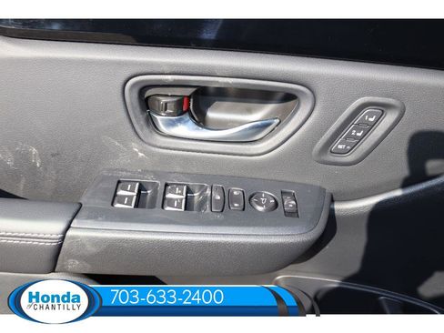 New 2025 Honda Pilot Touring image 26