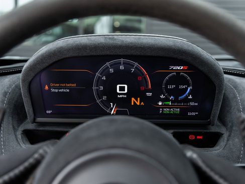 Used 2020 McLaren 720S Spider image 32