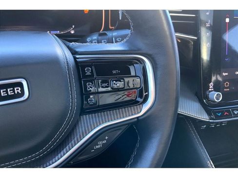 Used 2022 Jeep Grand Wagoneer Series II image 20