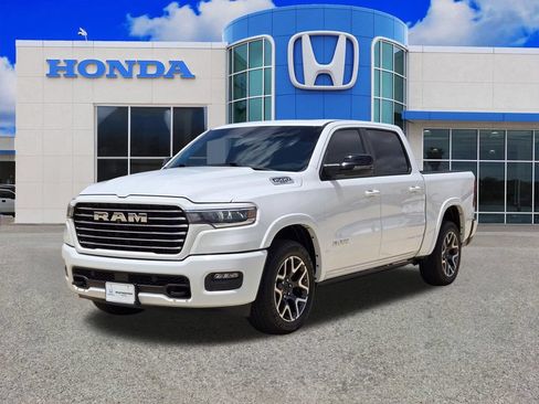 Used 2025 RAM 1500 Laramie w/ Laramie Southwest Edition AWD/4WD image 7