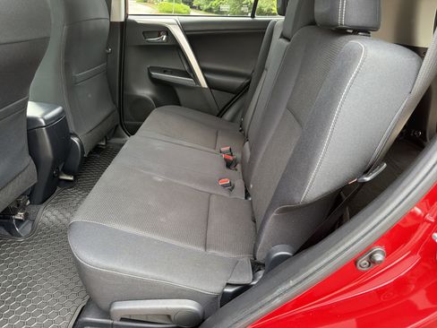 Used 2017 Toyota RAV4 XLE FWD image 21